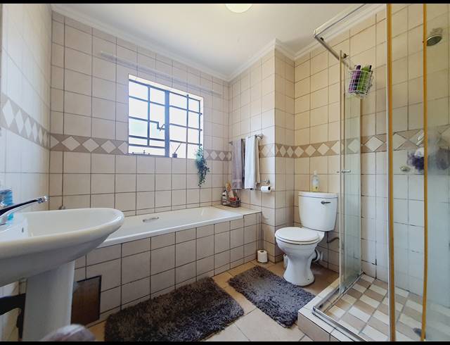 1 BEDROOM APARTMENT TO LET IN NOORDWYK